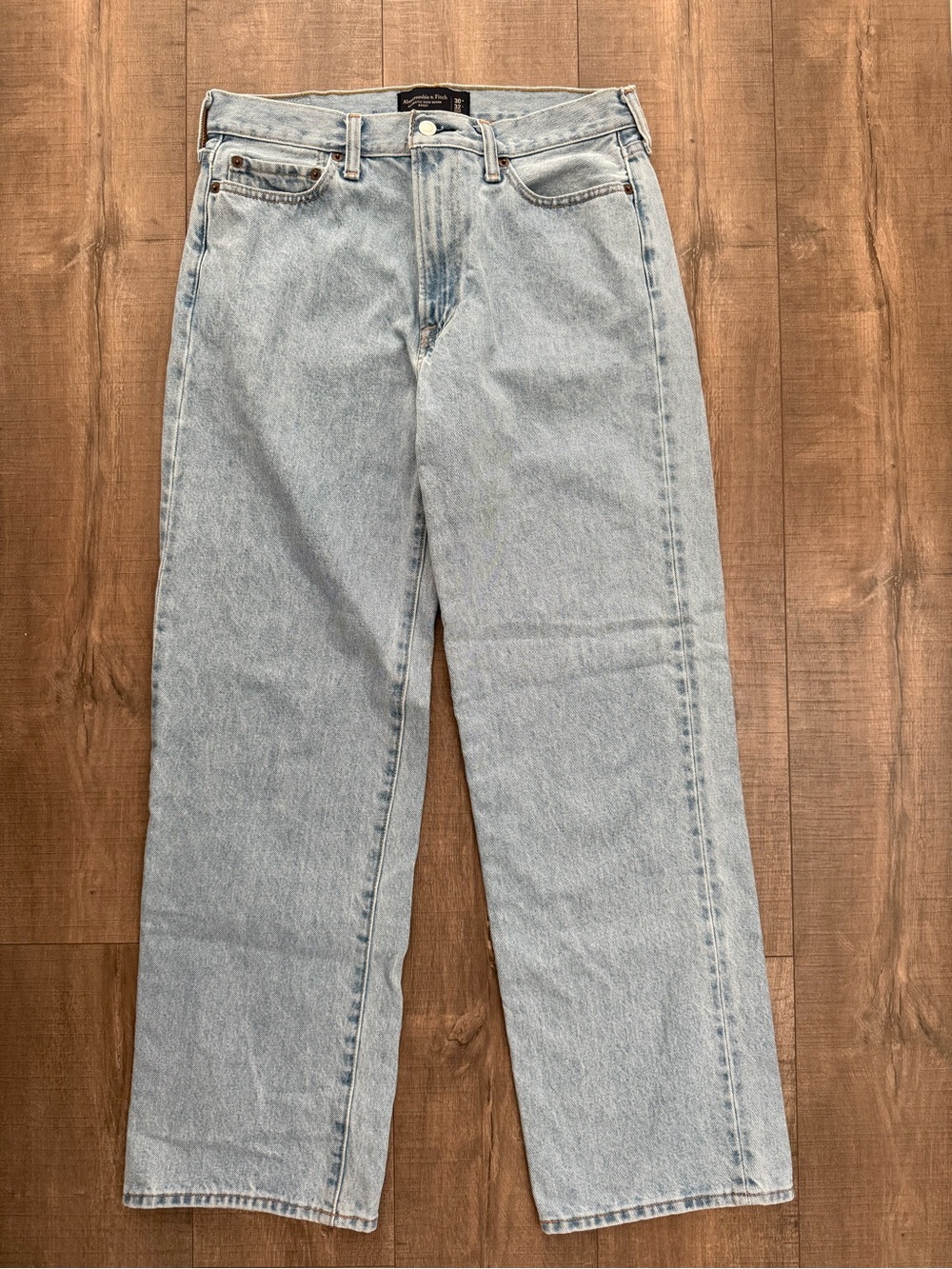 Abercrombie & Fitch Men’s Baggy Denim Jeans